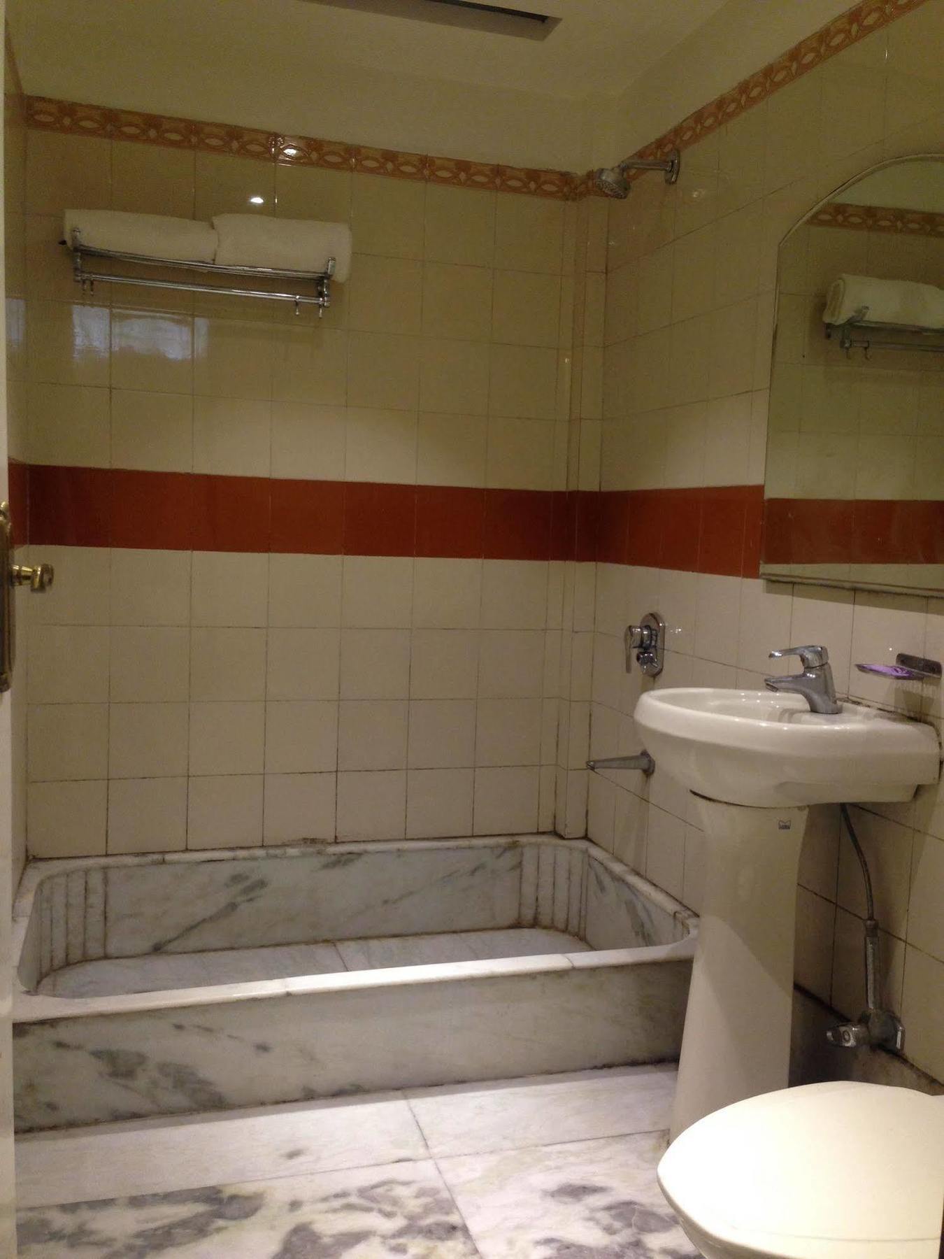 Hotel Namaskar Amritsar Esterno foto