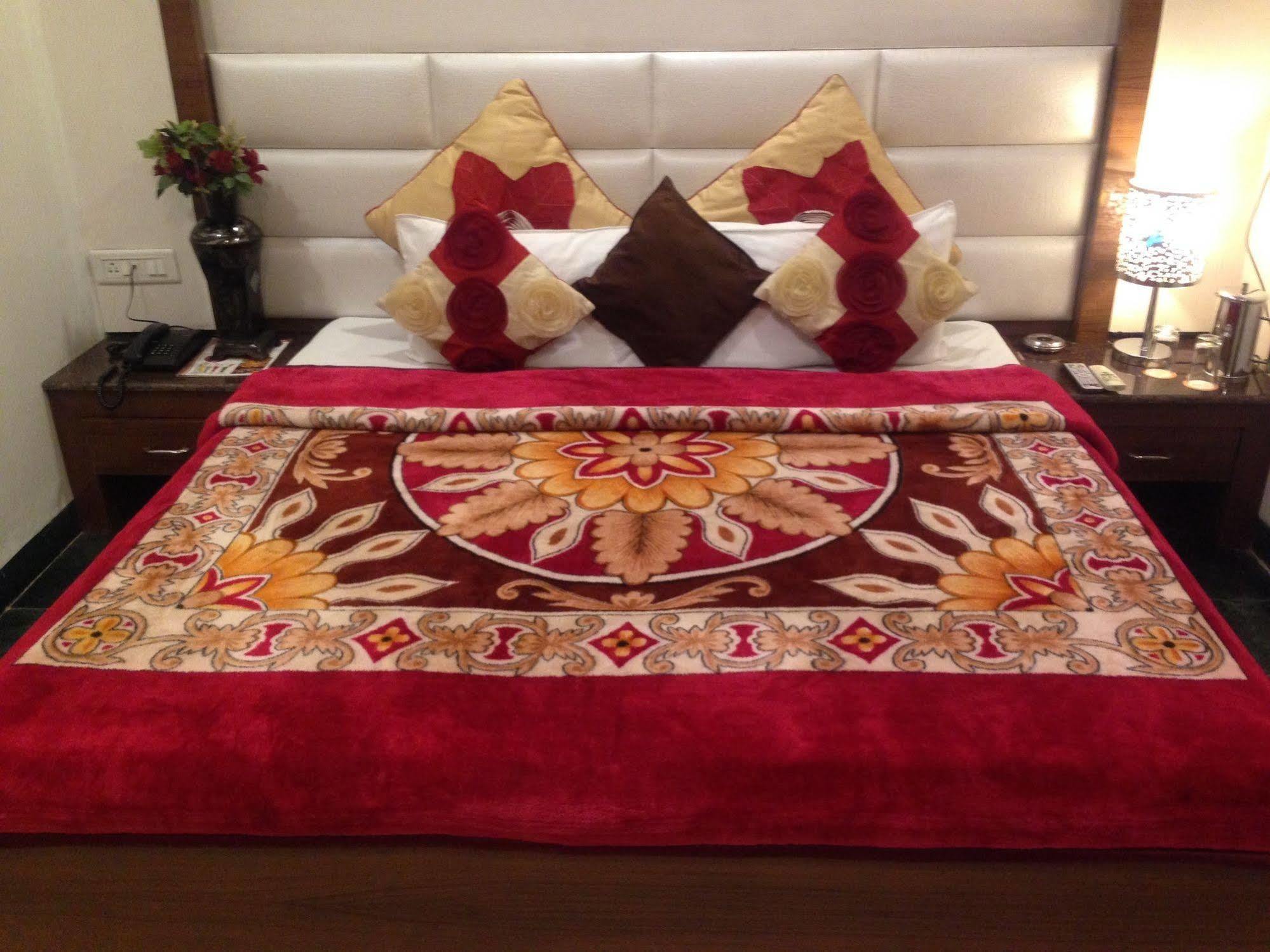 Hotel Namaskar Amritsar Esterno foto