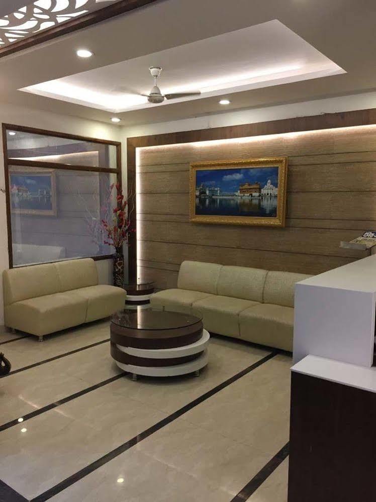 Hotel Namaskar Amritsar Esterno foto