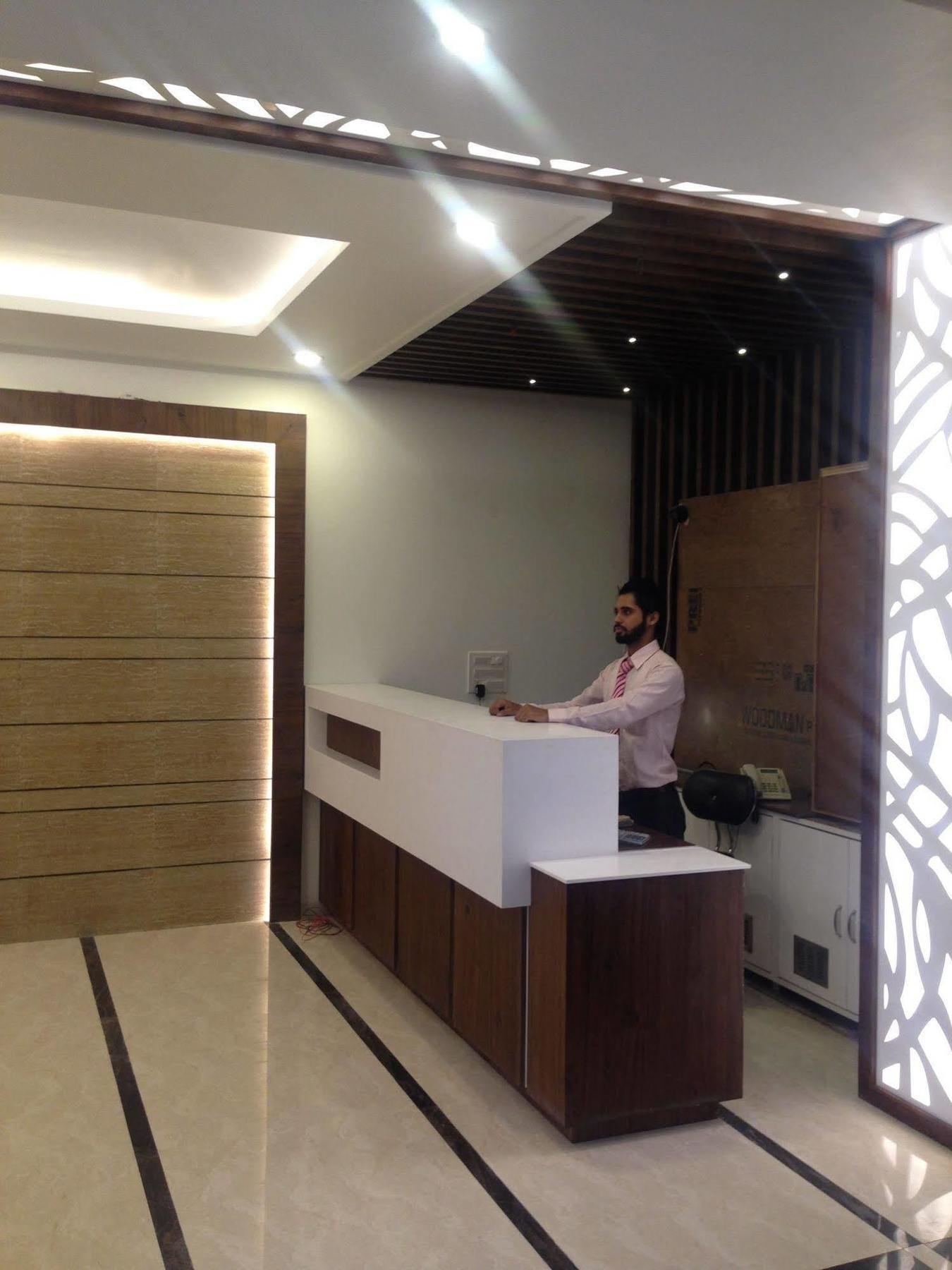 Hotel Namaskar Amritsar Esterno foto